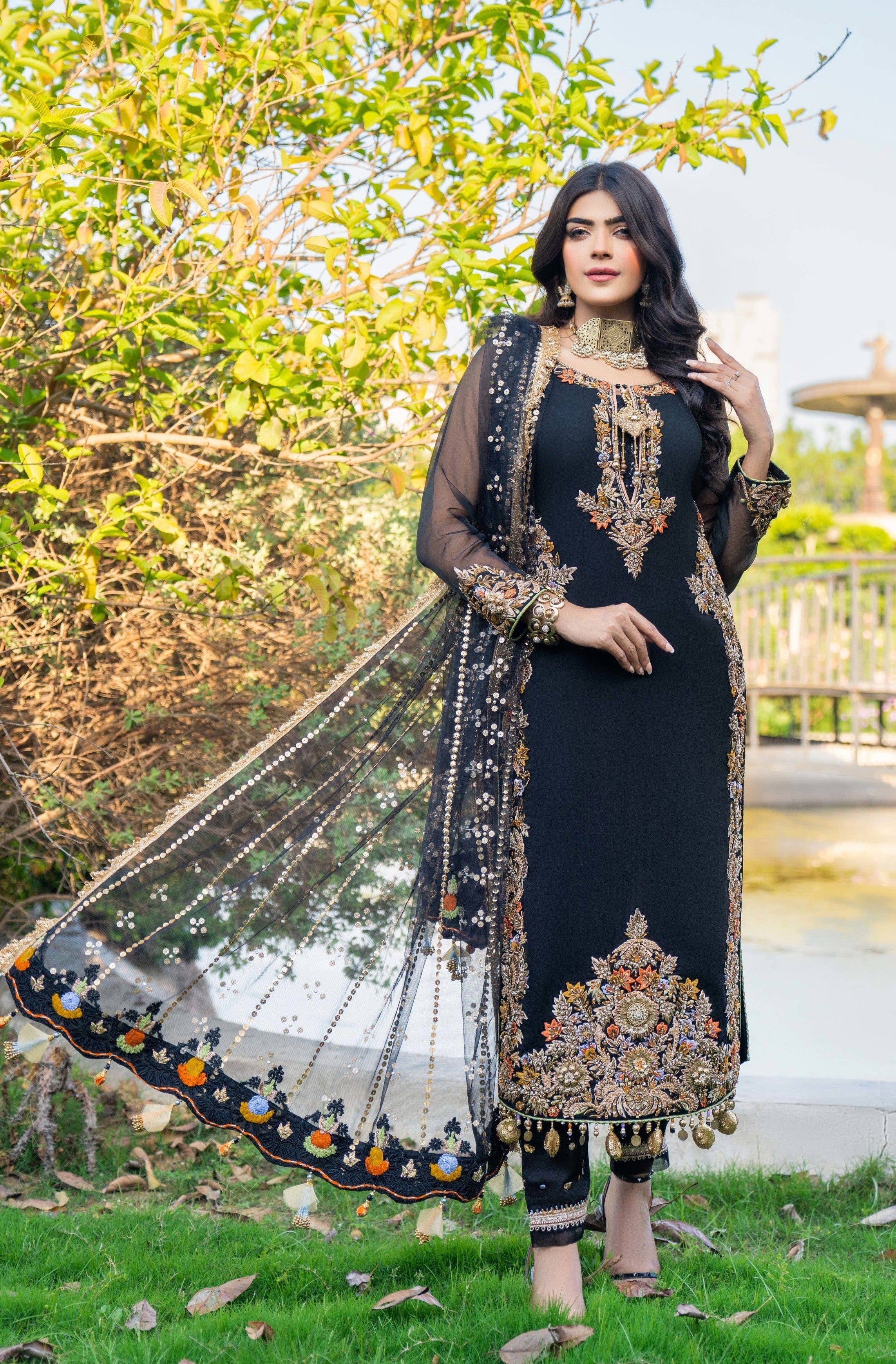 Sahar-e-Gulzar KBM-105 Black