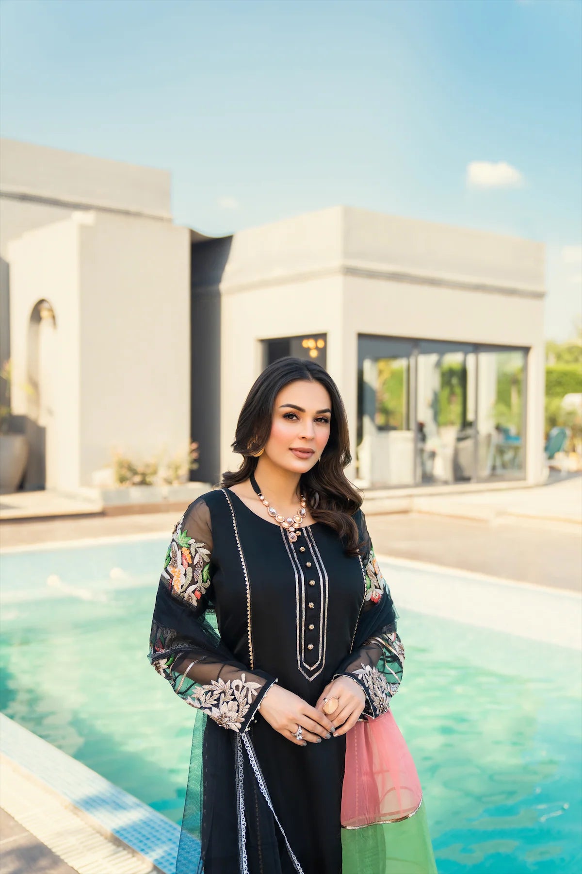 Husn-e-Saahil KBM-102 Black