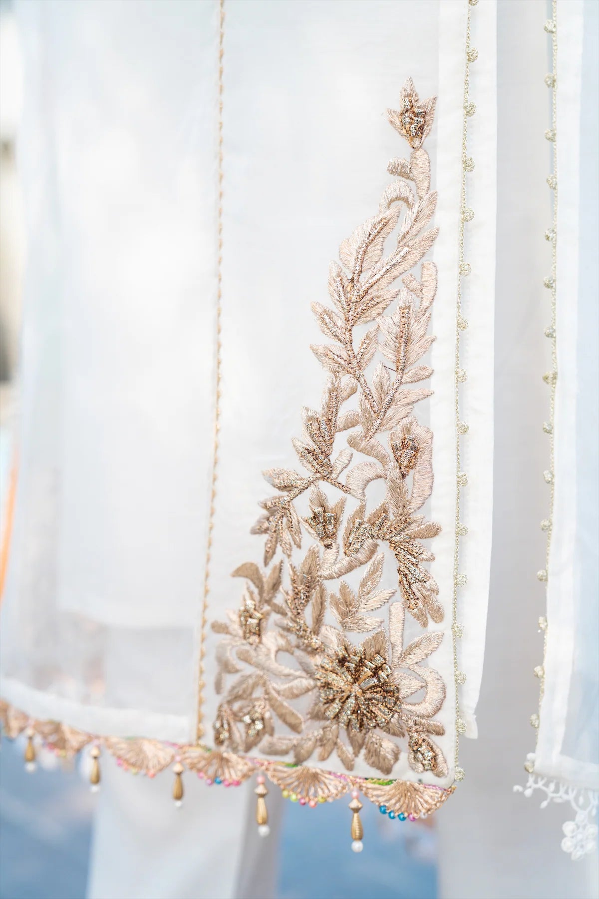 Husn-e-Saahil KBM-102 White